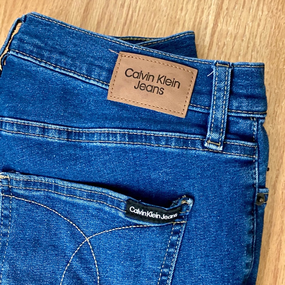 Calvin Klein women’s skinny jeans.